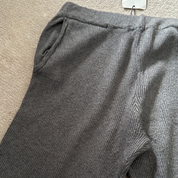 Zara Gray Ribbed Pants! - Picture 3 of 7